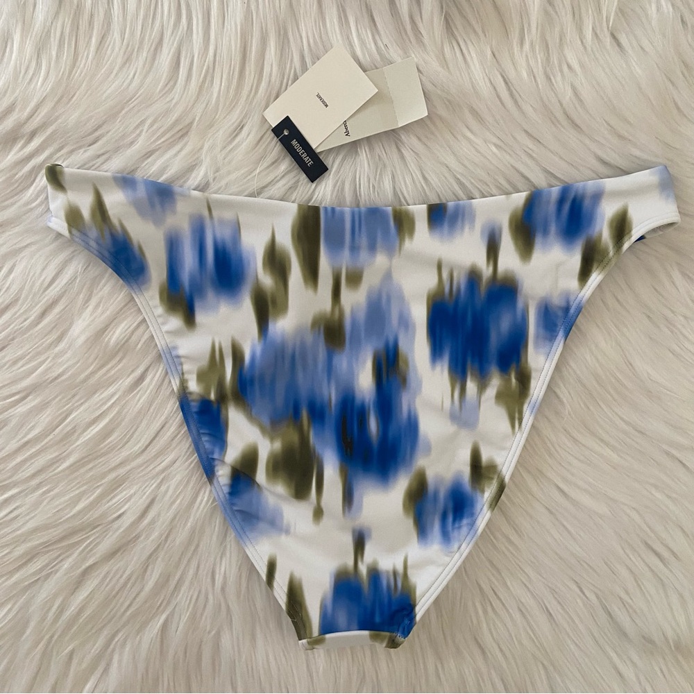 triangle mid rise moderate bikini - Picture 5 of 10